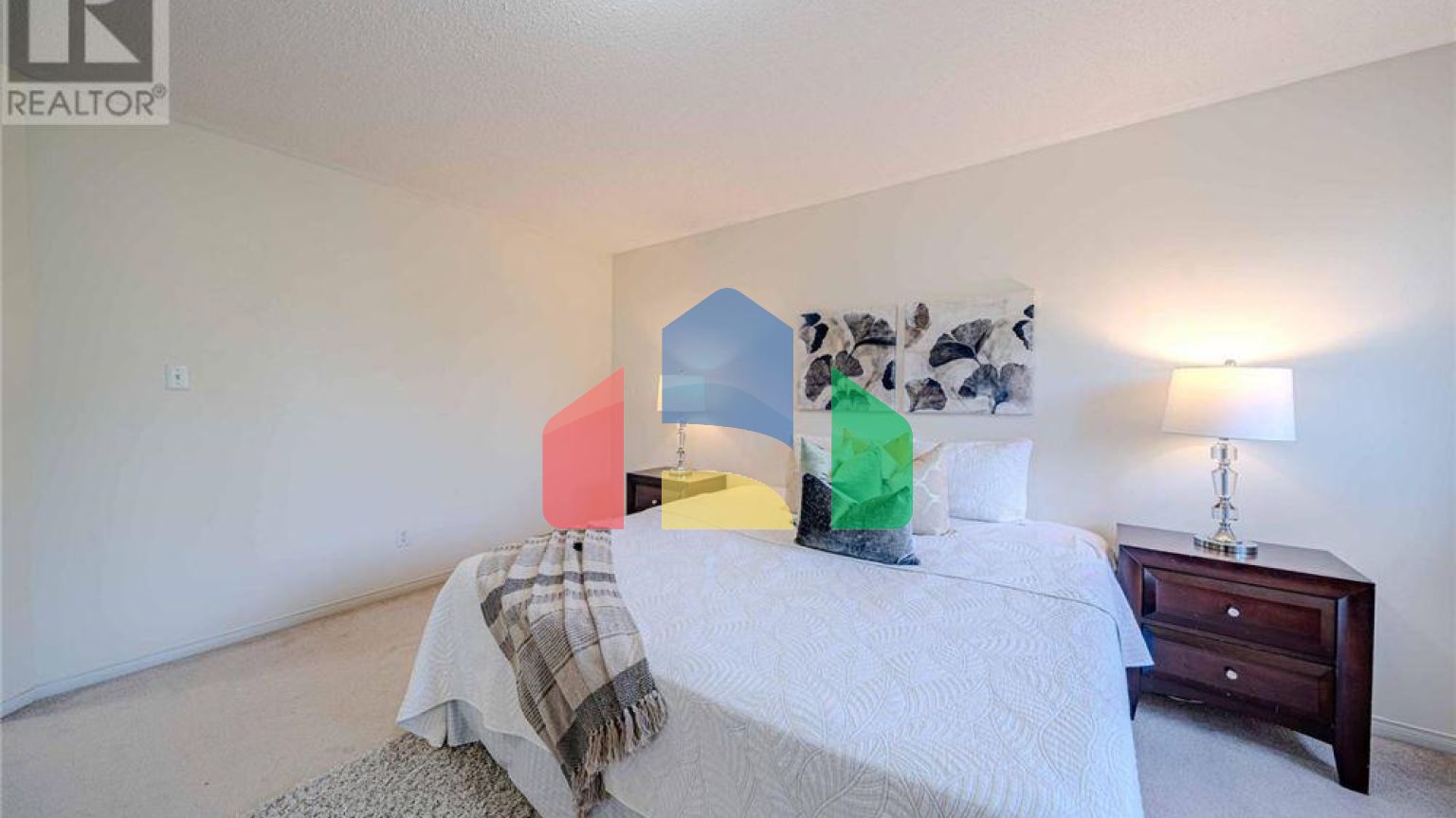 Residential - Single Family Home - Whitby, Canada - Canada