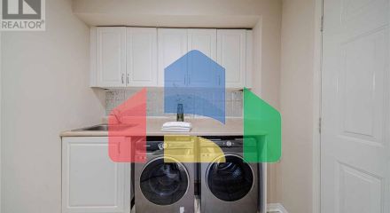 Residential - Single Family Home - Whitby, Canada - Canada