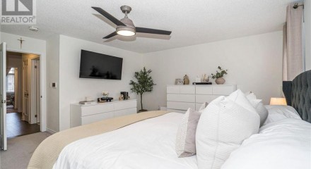 Residential - Single Family Home - Whitby, Canada - Canada
