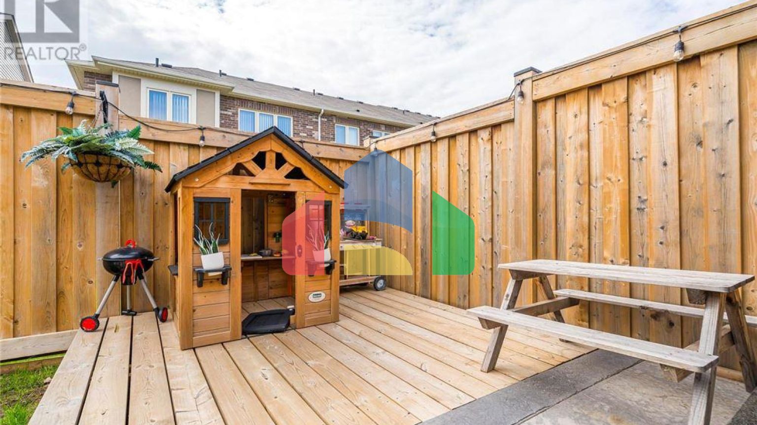 Residential - Single Family Home - Whitby, Canada - Canada