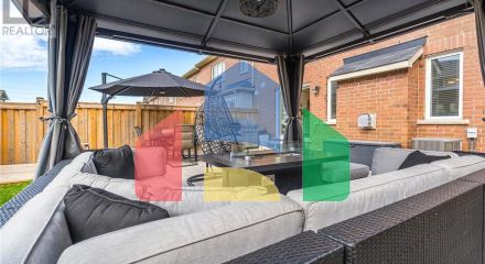 Residential - Single Family Home - Whitby, Canada - Canada