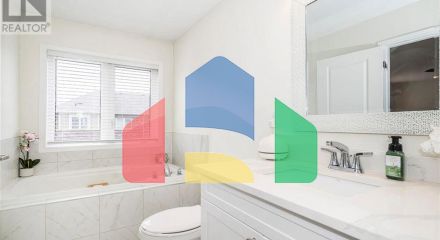 Residential - Single Family Home - Whitby, Canada - Canada