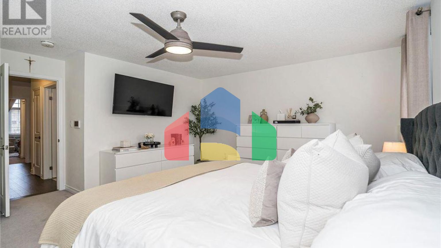 Residential - Single Family Home - Whitby, Canada - Canada