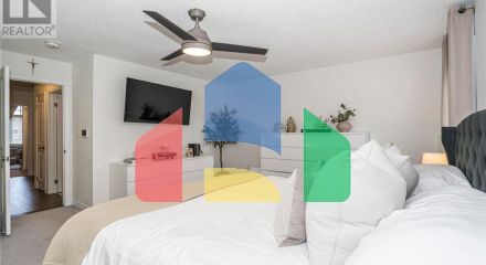 Residential - Single Family Home - Whitby, Canada - Canada