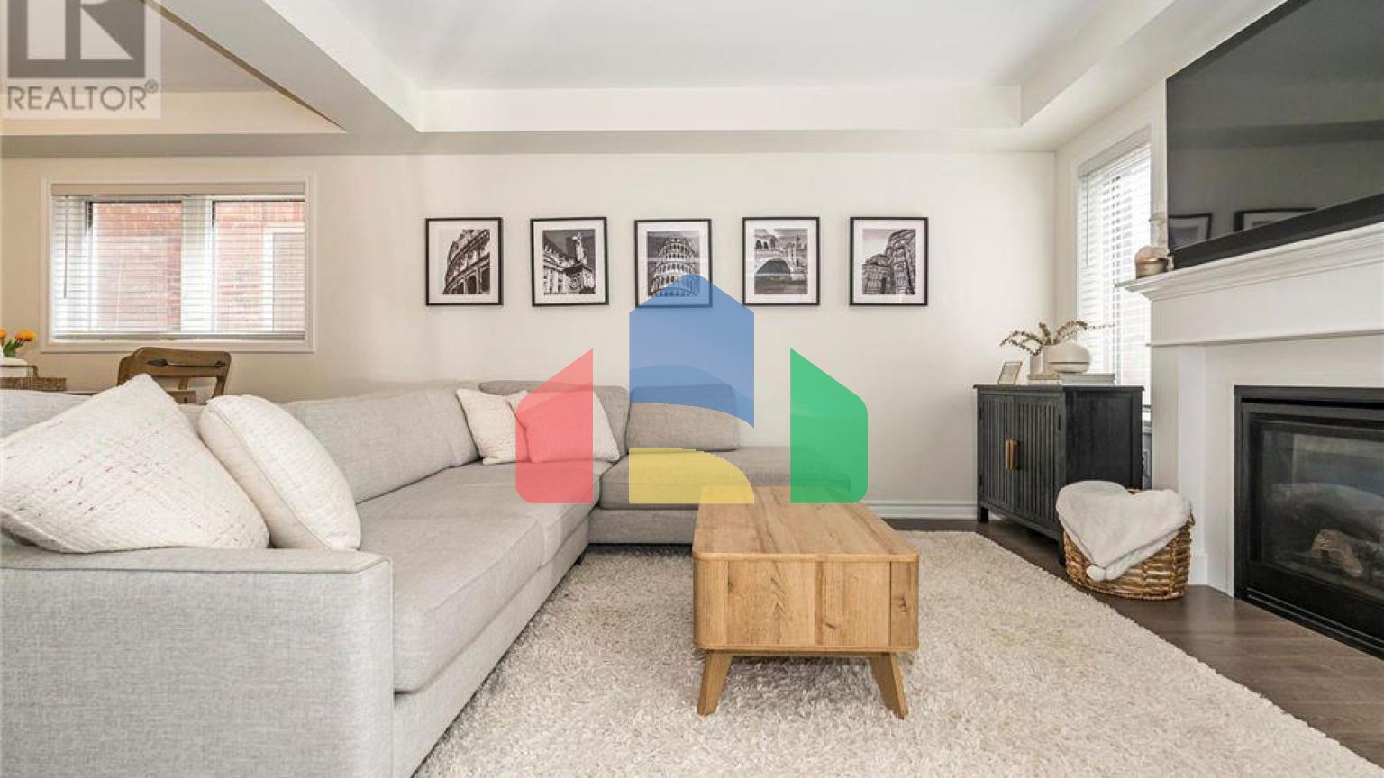 Residential - Single Family Home - Whitby, Canada - Canada