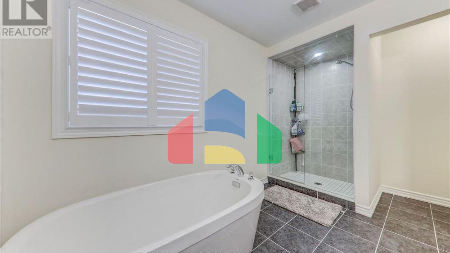 Residential - Single Family Home - Whitby, Canada - Canada