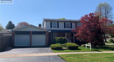 Residential - Single Family Home - Whitby, Canada - Canada