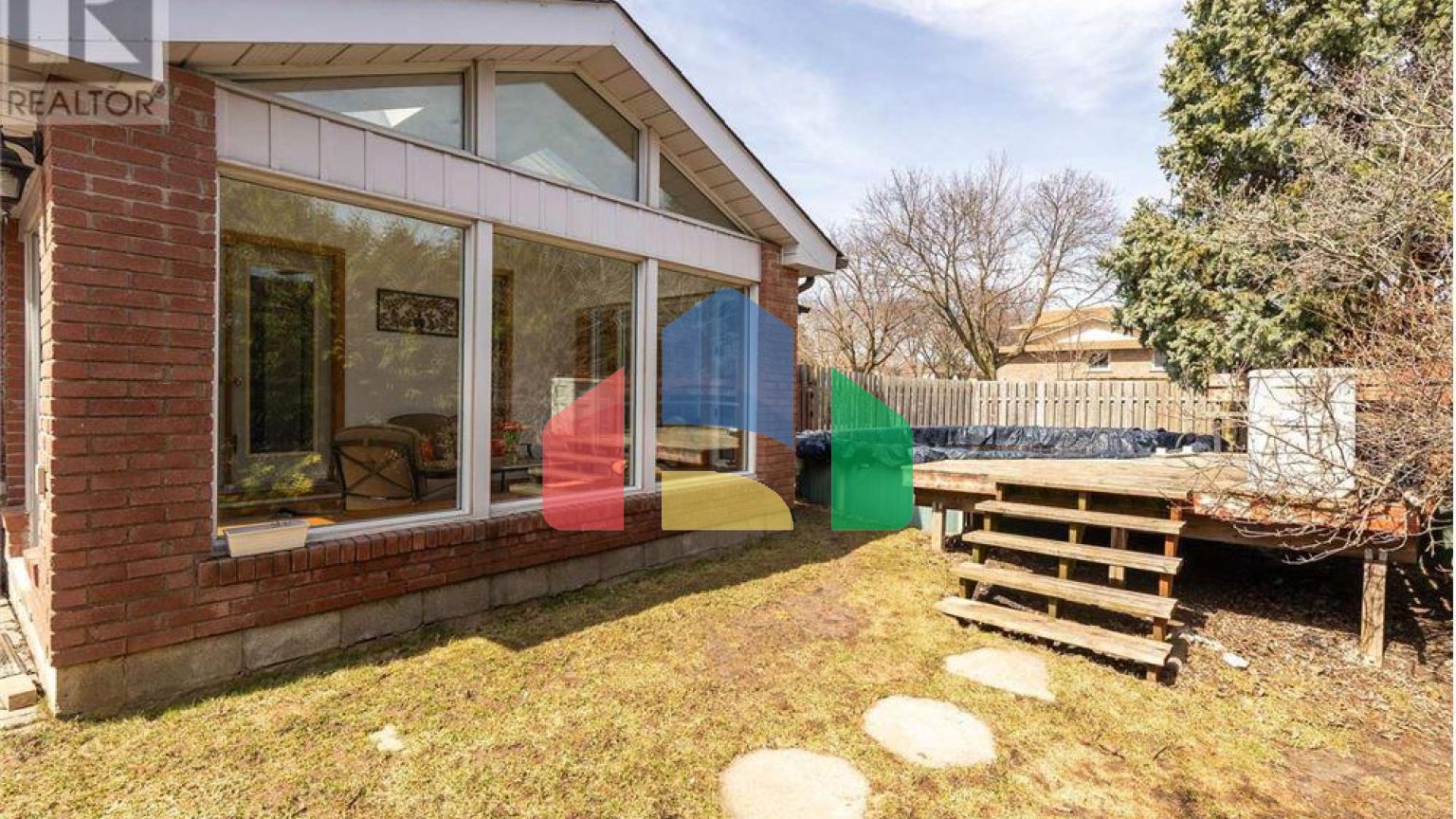 Residential - Single Family Home - Whitby, Canada - Canada