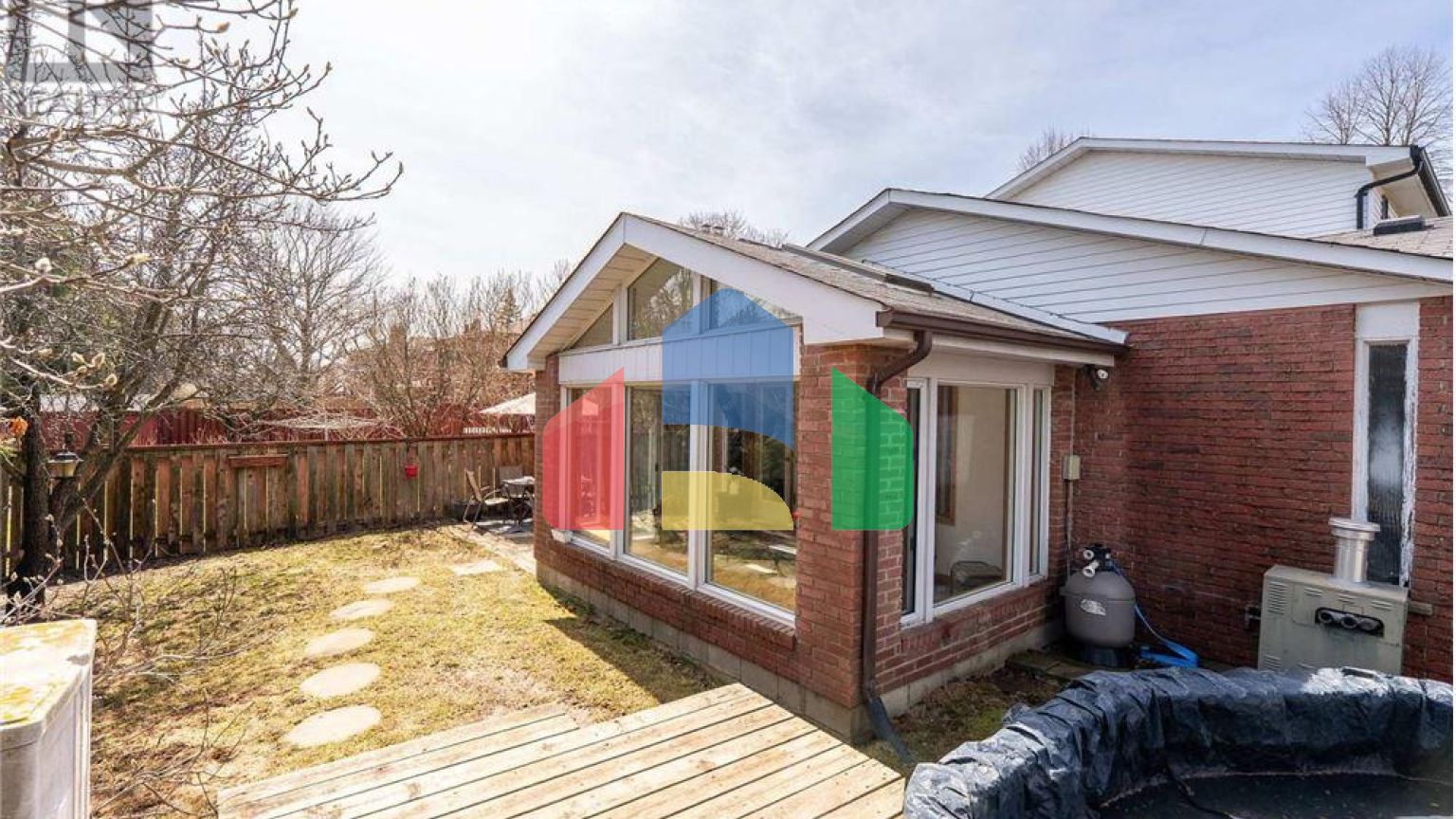 Residential - Single Family Home - Whitby, Canada - Canada