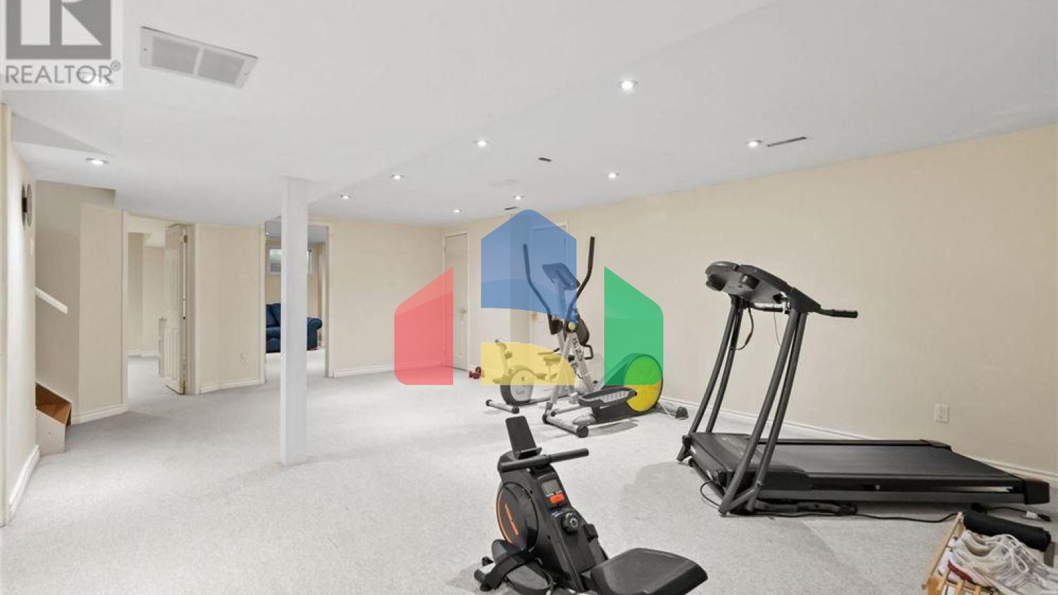 Residential - Single Family Home - Whitby, Canada - Canada