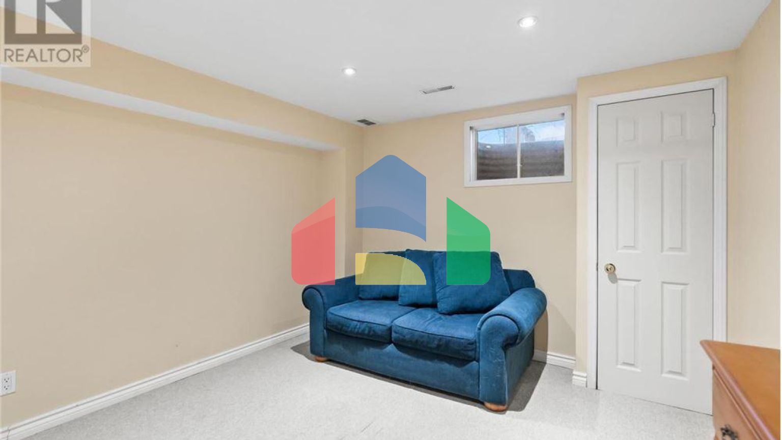 Residential - Single Family Home - Whitby, Canada - Canada