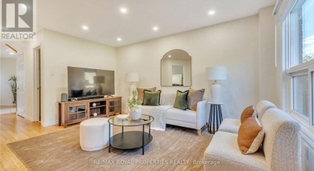 Residential - Single Family Home - Whitby, Canada - Canada