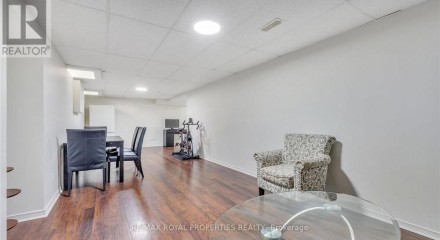 Residential - Single Family Home - Whitby, Canada - Canada