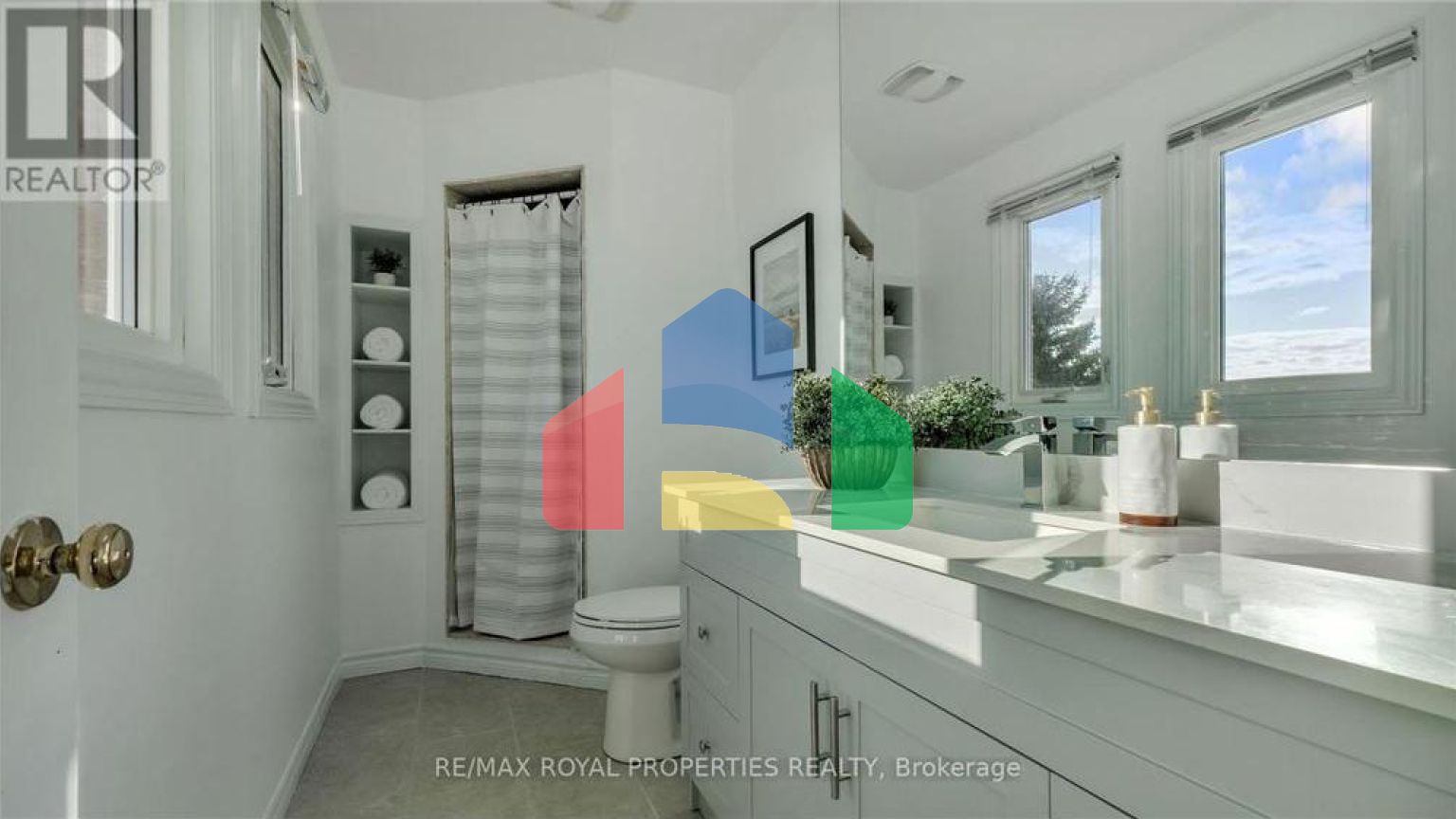 Residential - Single Family Home - Whitby, Canada - Canada