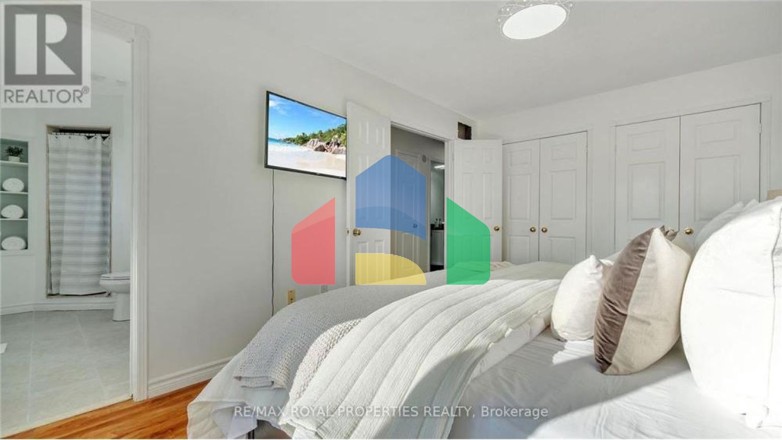 Residential - Single Family Home - Whitby, Canada - Canada