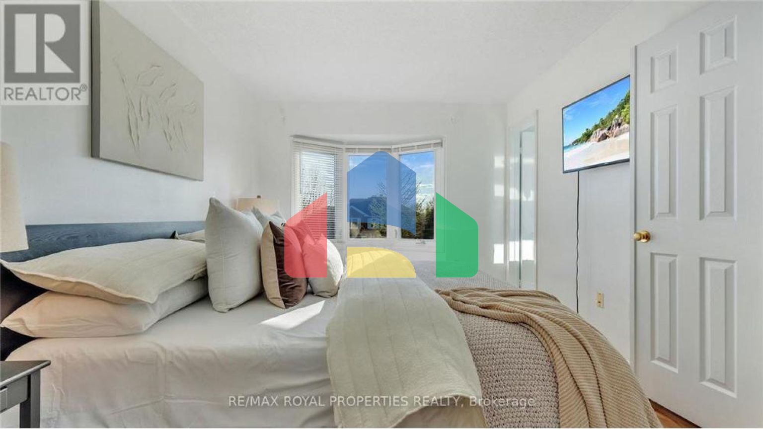 Residential - Single Family Home - Whitby, Canada - Canada