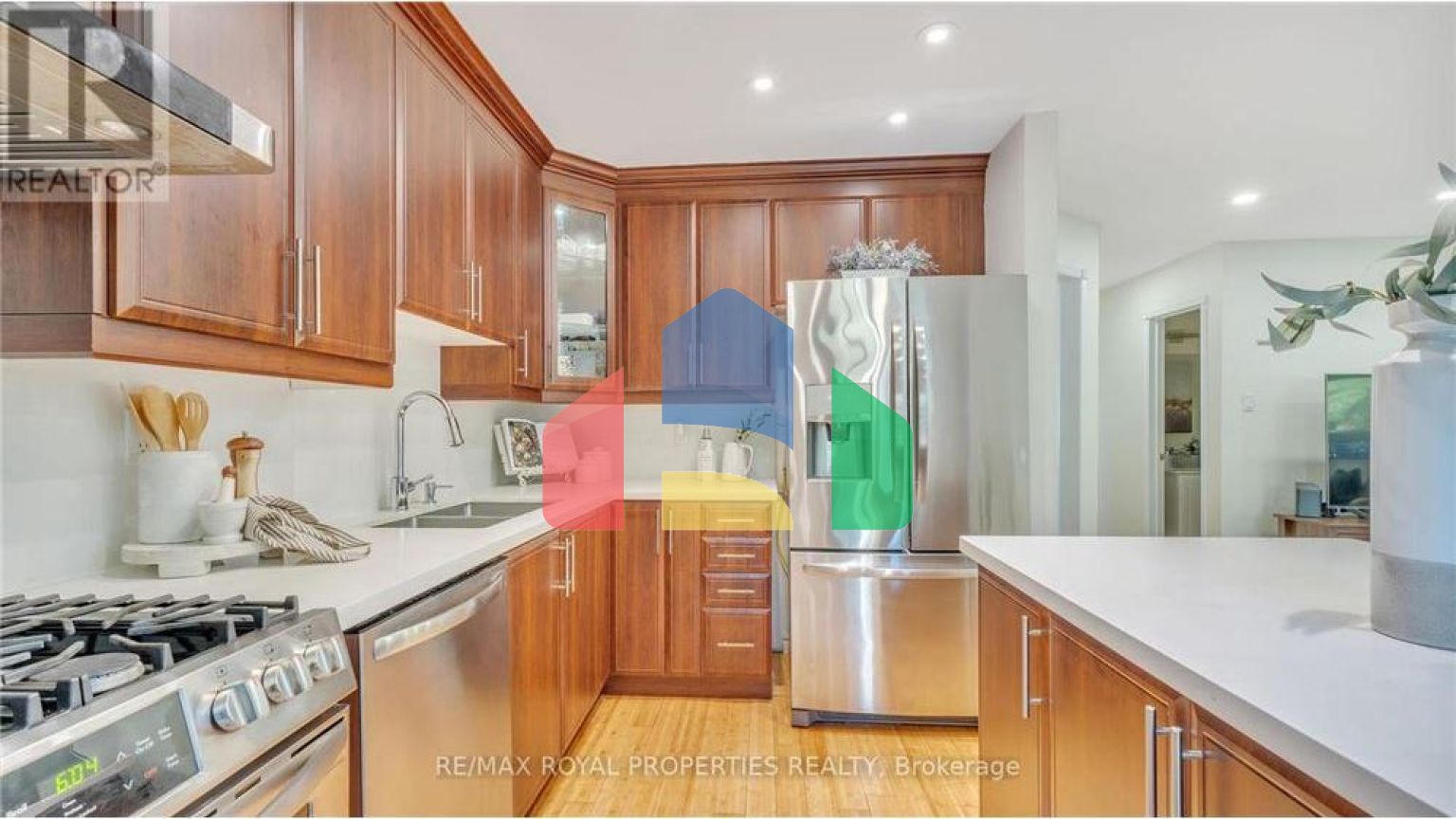 Residential - Single Family Home - Whitby, Canada - Canada