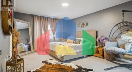 Residential - Single Family Home - Whitby, Canada - Canada