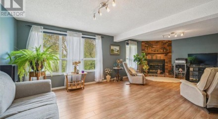 Residential - Single Family Home - Whitby, Canada - Canada