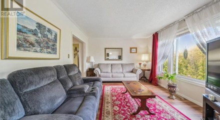 Residential - Single Family Home - Whitby, Canada - Canada