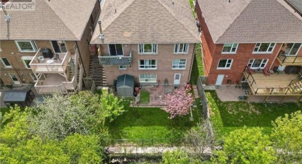 Residential - Single Family Home - Whitby, Canada - Canada