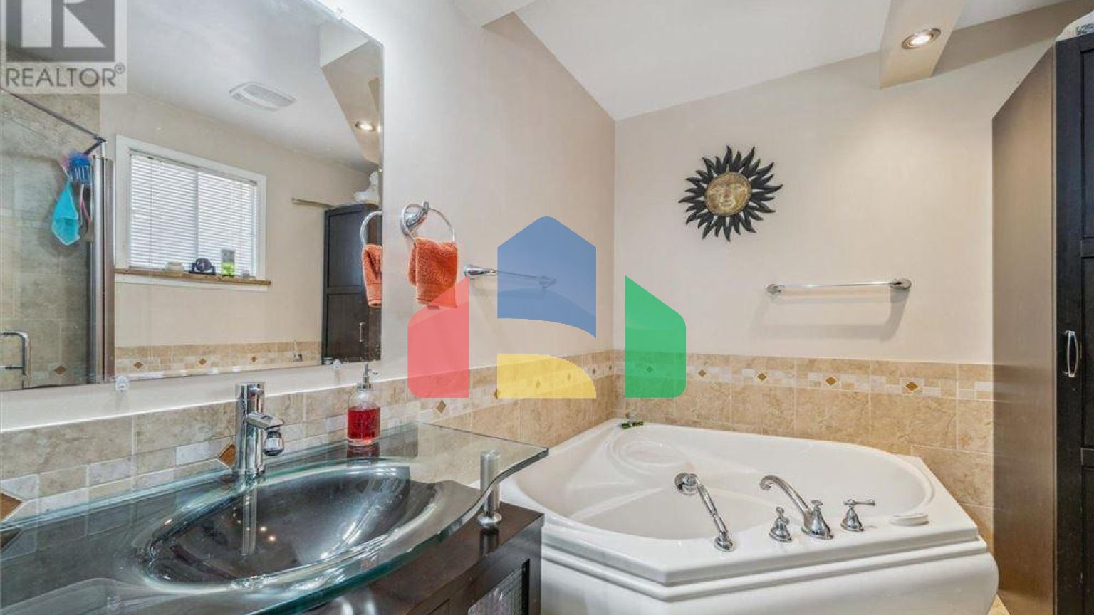 Residential - Single Family Home - Whitby, Canada - Canada