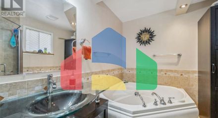 Residential - Single Family Home - Whitby, Canada - Canada