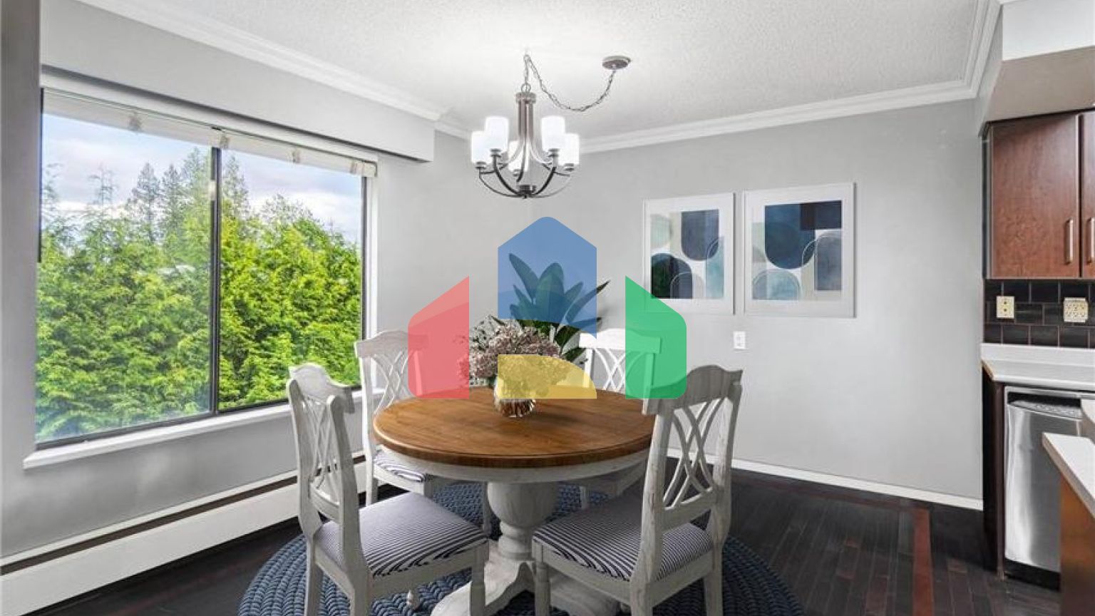 Residential - Condo/Apartment - White Rock, Canada - Canada