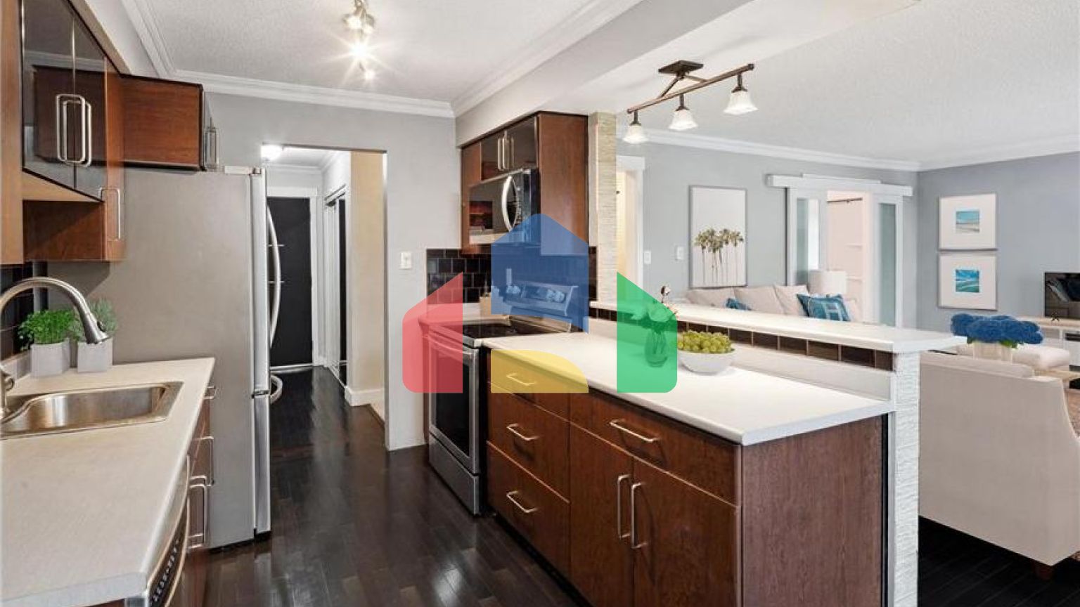 Residential - Condo/Apartment - White Rock, Canada - Canada