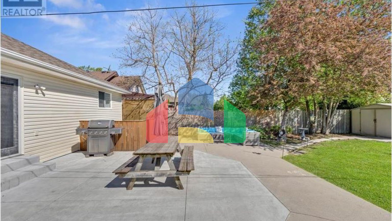 Residential - Single Family Home - Windsor, Canada - Canada