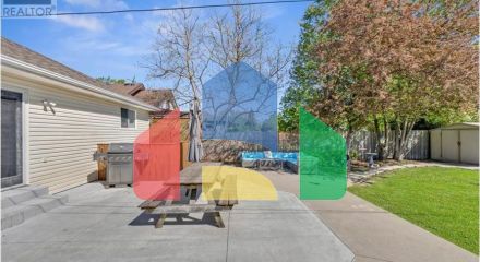 Residential - Single Family Home - Windsor, Canada - Canada