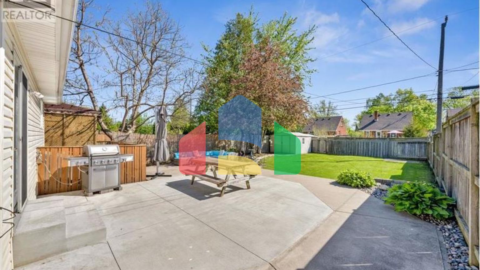 Residential - Single Family Home - Windsor, Canada - Canada