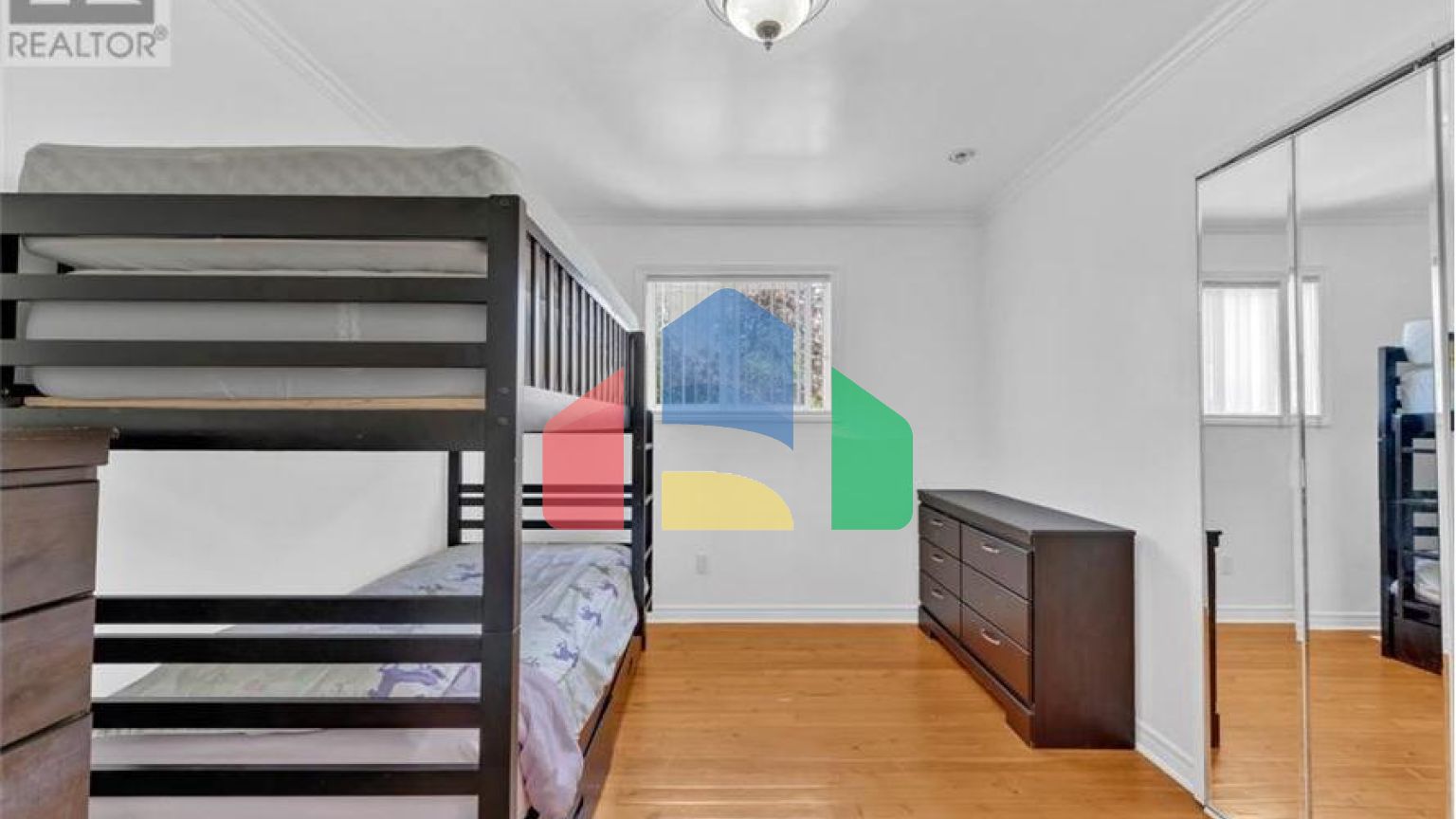 Residential - Single Family Home - Windsor, Canada - Canada