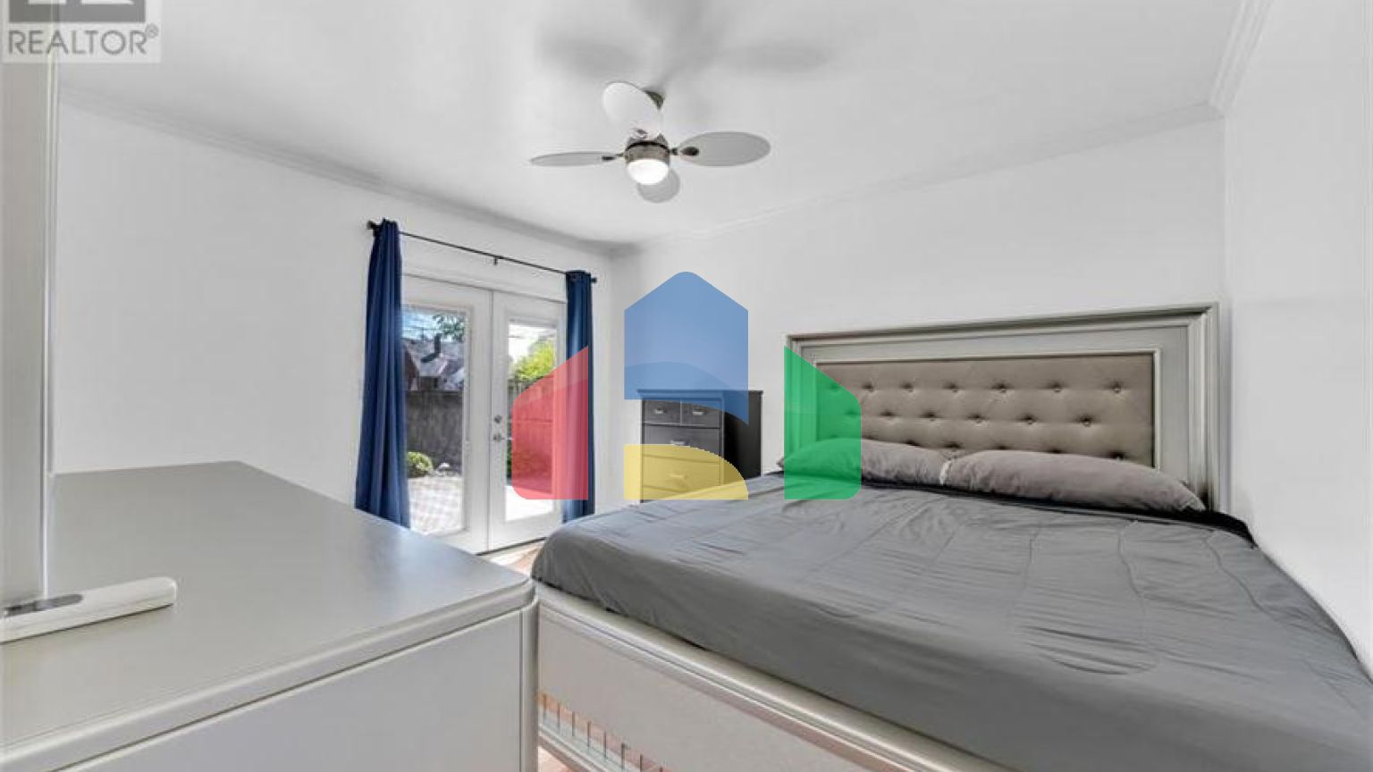 Residential - Single Family Home - Windsor, Canada - Canada