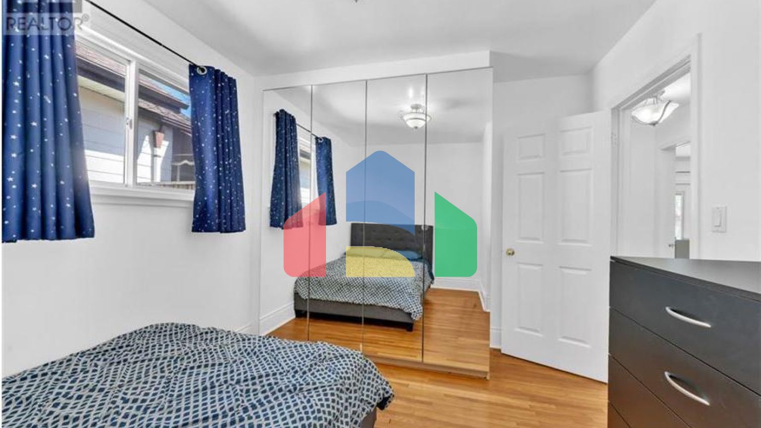 Residential - Single Family Home - Windsor, Canada - Canada