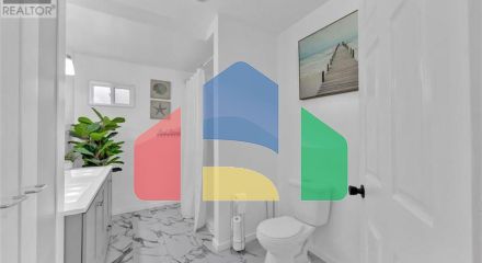 Residential - Single Family Home - Windsor, Canada - Canada