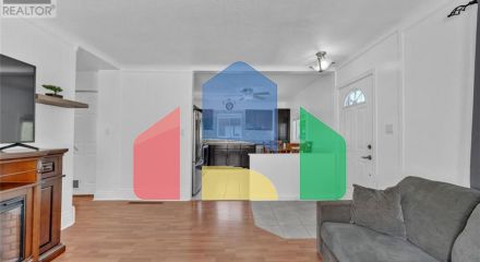 Residential - Single Family Home - Windsor, Canada - Canada