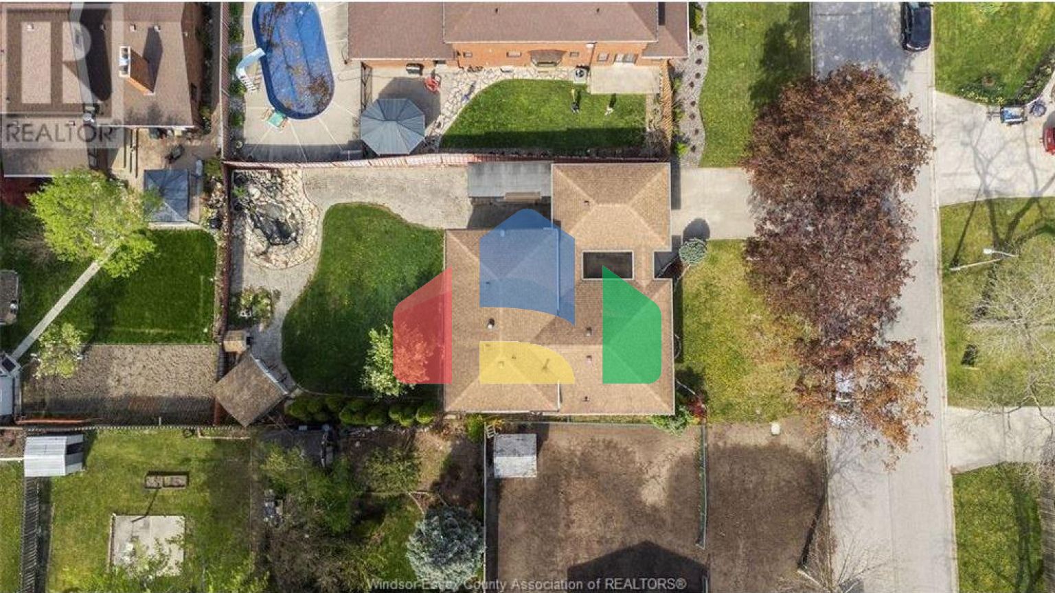 Residential - Single Family Home - Windsor, Canada - Canada