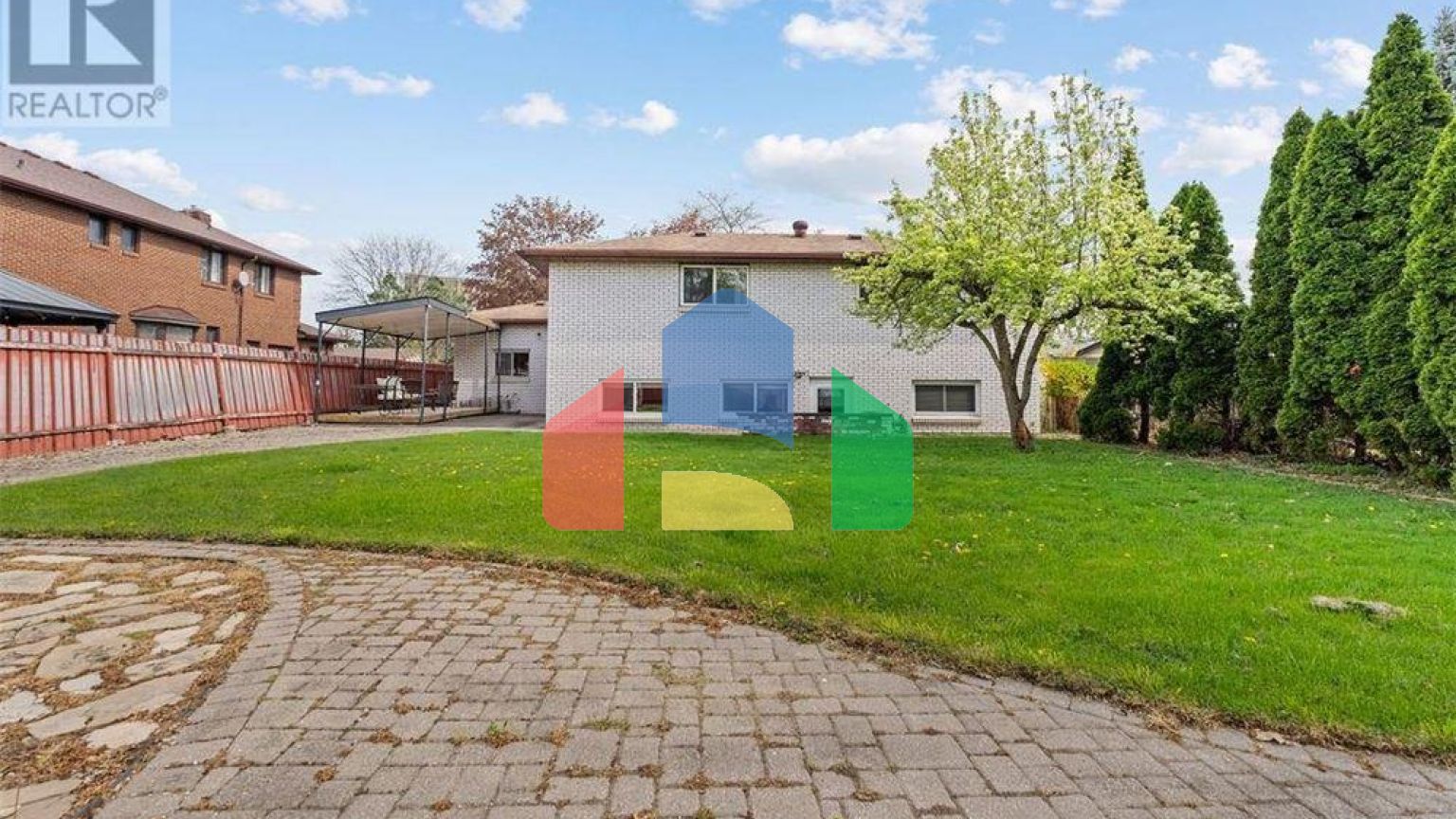 Residential - Single Family Home - Windsor, Canada - Canada