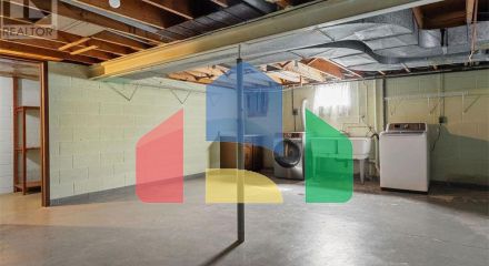 Residential - Single Family Home - Windsor, Canada - Canada