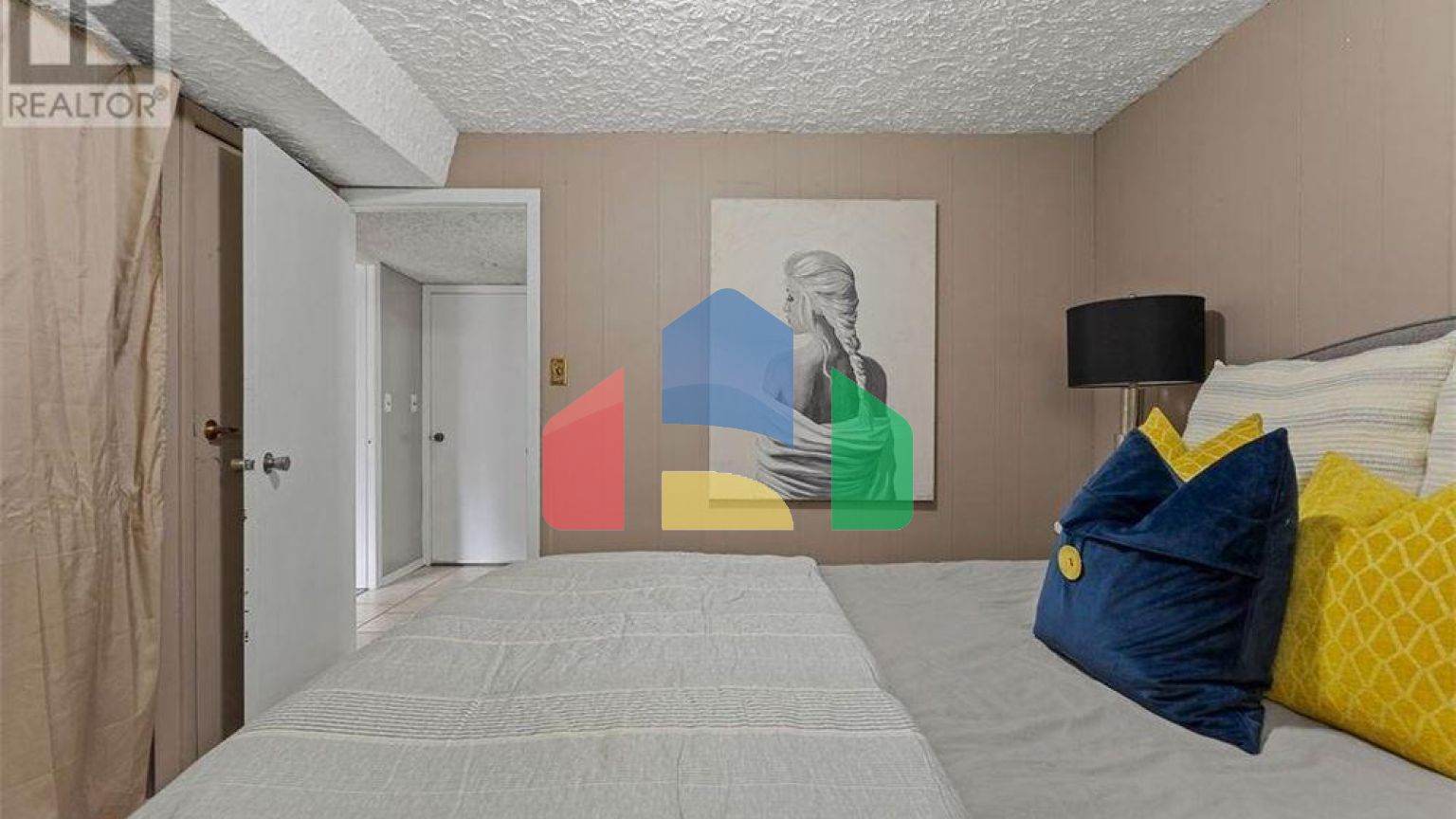 Residential - Single Family Home - Windsor, Canada - Canada