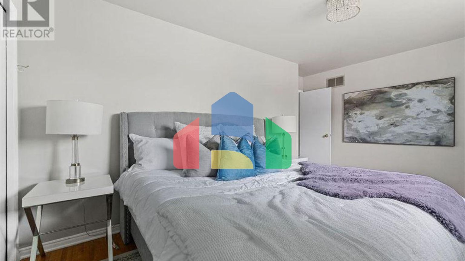 Residential - Single Family Home - Windsor, Canada - Canada