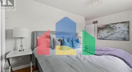 Residential - Single Family Home - Windsor, Canada - Canada