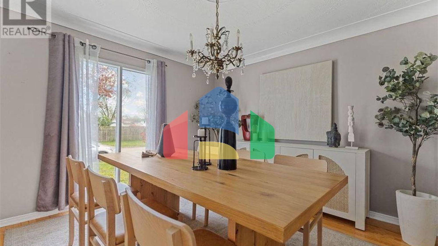 Residential - Single Family Home - Windsor, Canada - Canada