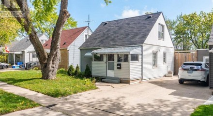 Residential - Single Family Home - Windsor, Canada - Canada