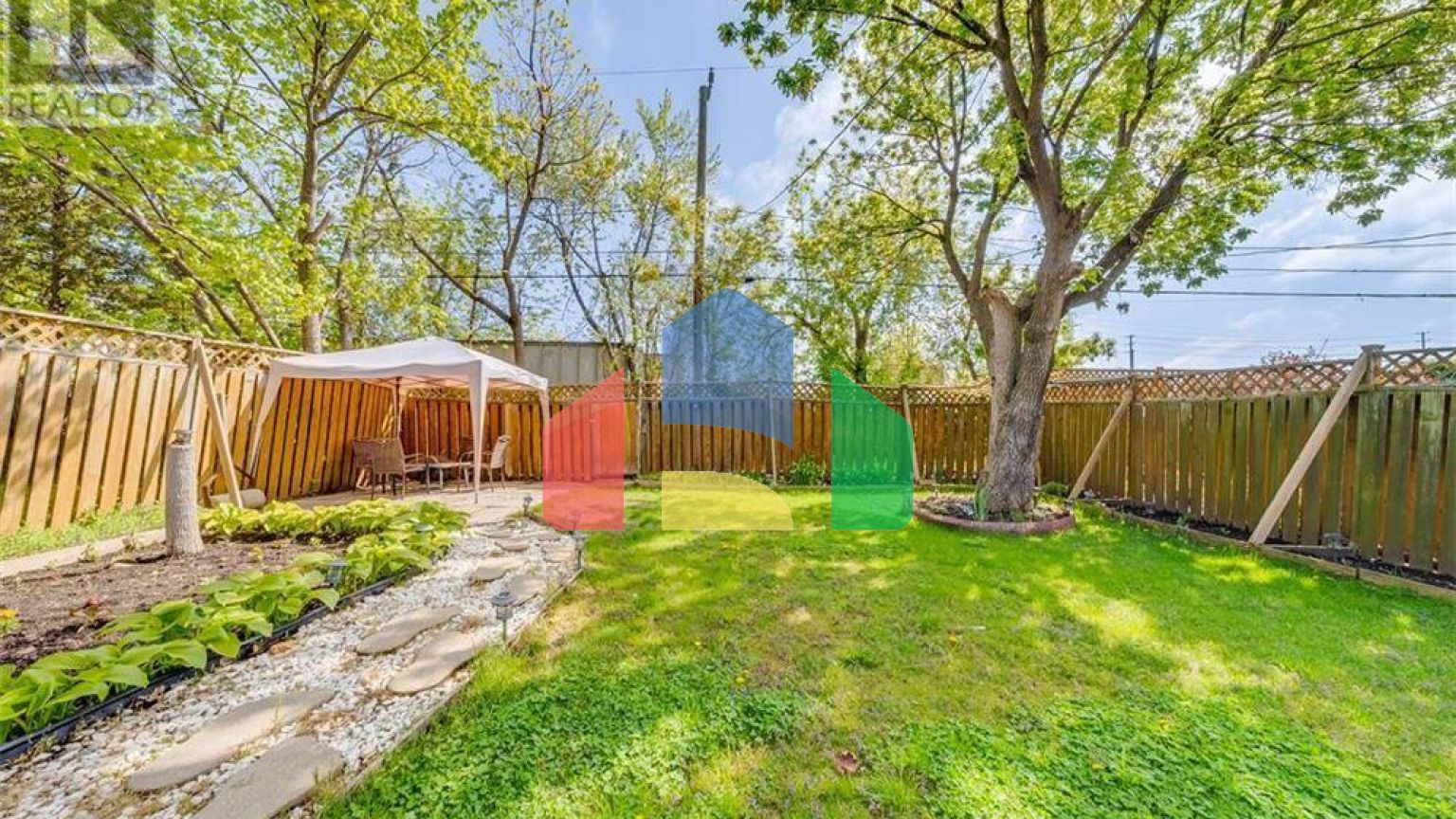 Residential - Single Family Home - Windsor, Canada - Canada