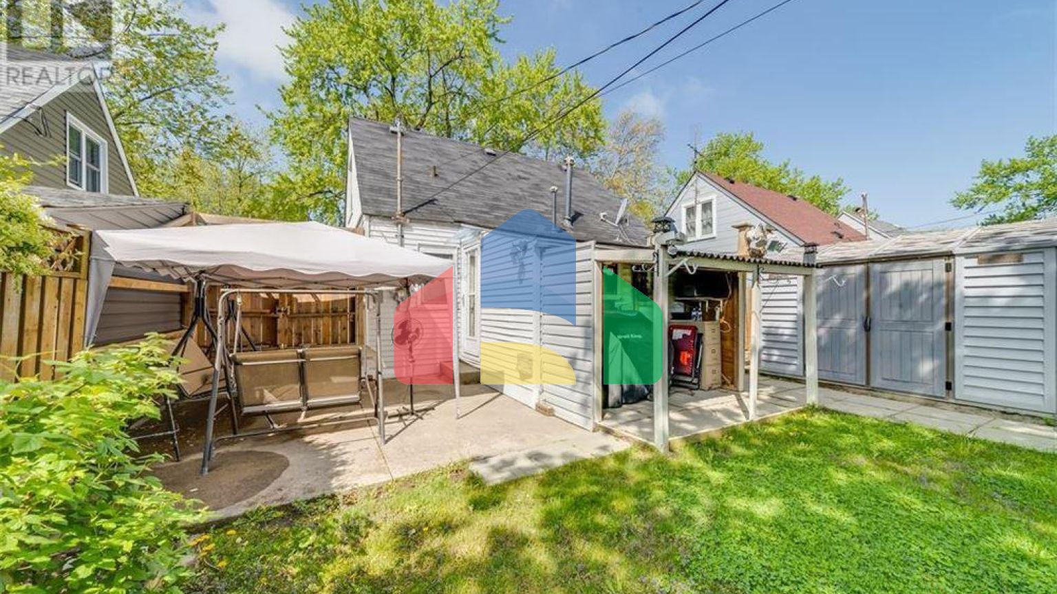 Residential - Single Family Home - Windsor, Canada - Canada