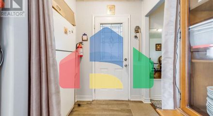 Residential - Single Family Home - Windsor, Canada - Canada