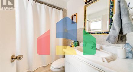 Residential - Single Family Home - Windsor, Canada - Canada