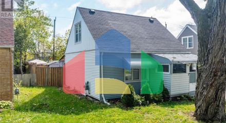 Residential - Single Family Home - Windsor, Canada - Canada